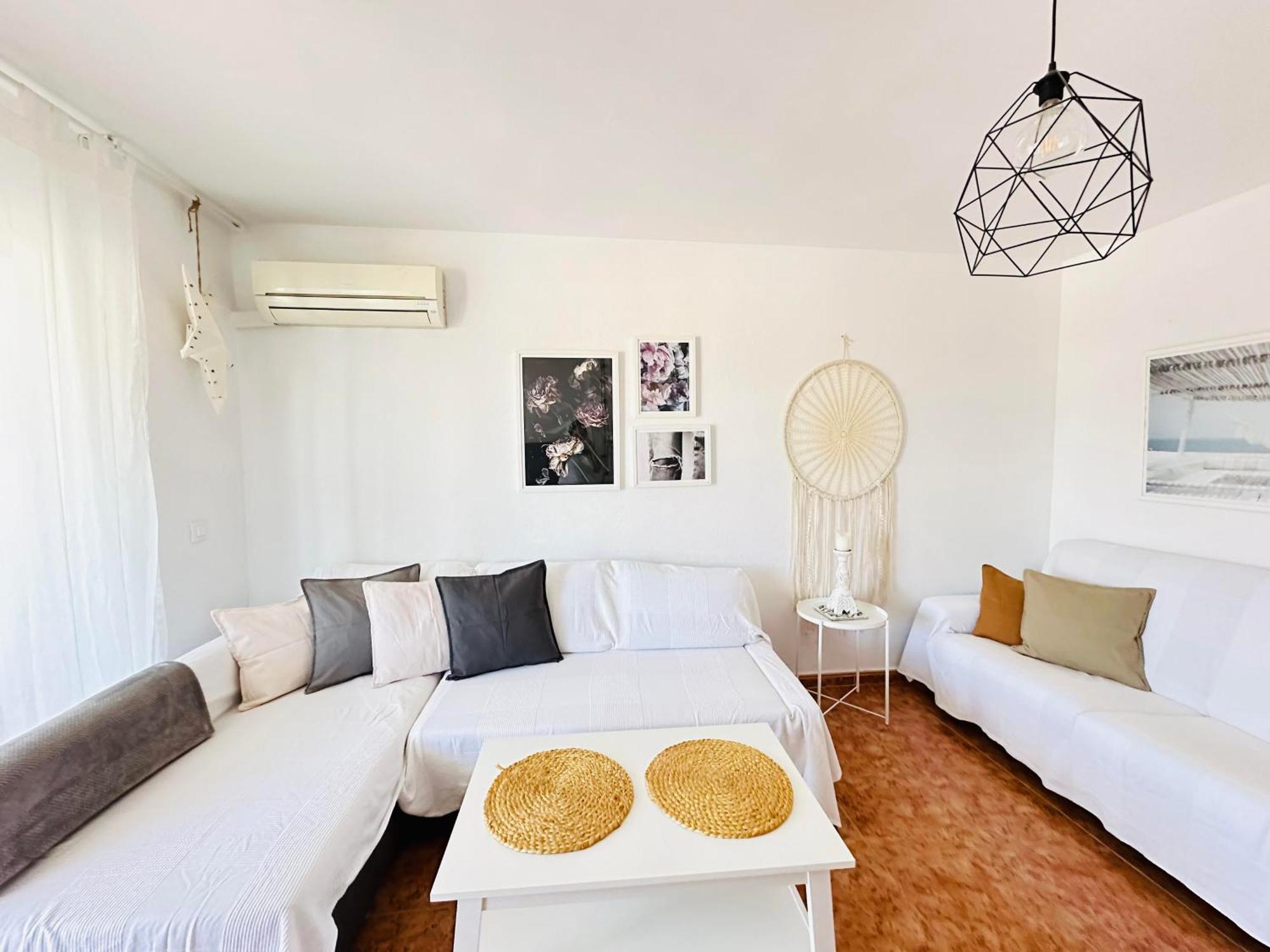 Charming & Cosy Beach Apartment Torremolinos Exteriör bild